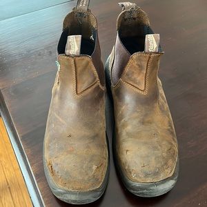 Blundstone safety boots